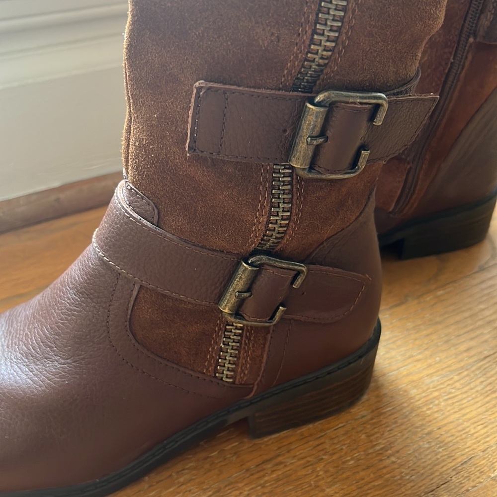 Chestnut knee high boots - Picture 4 of 13